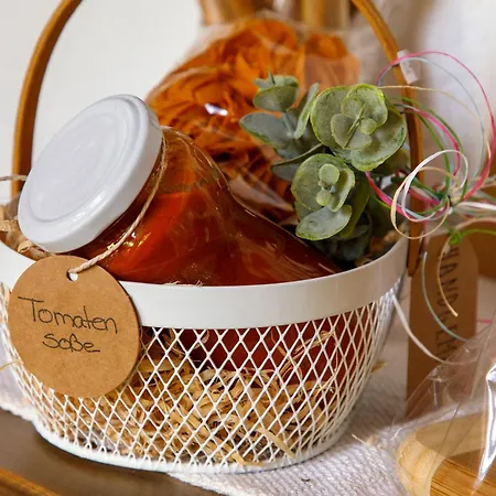 Gaestezimmer Am Hof * Zwiefalten